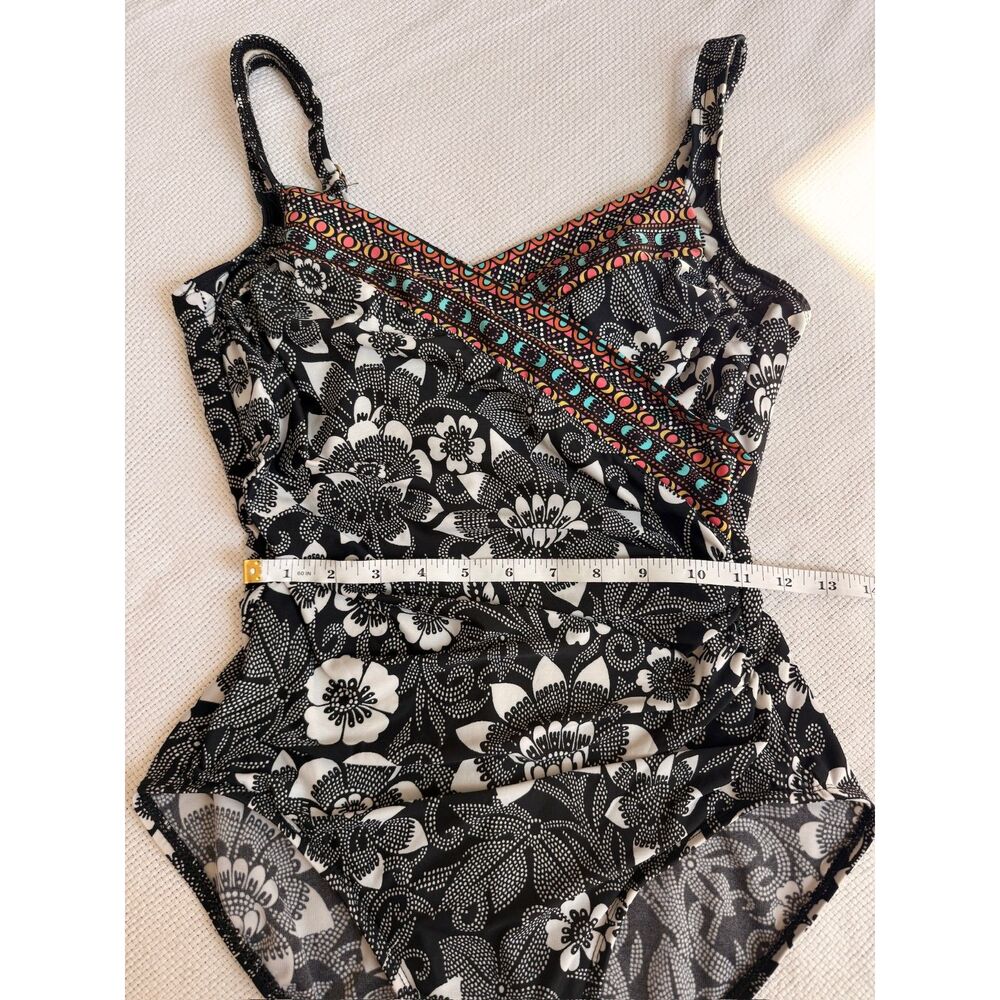 Black and White Floral One-Piece Swimsuit - Picture 6 of 9